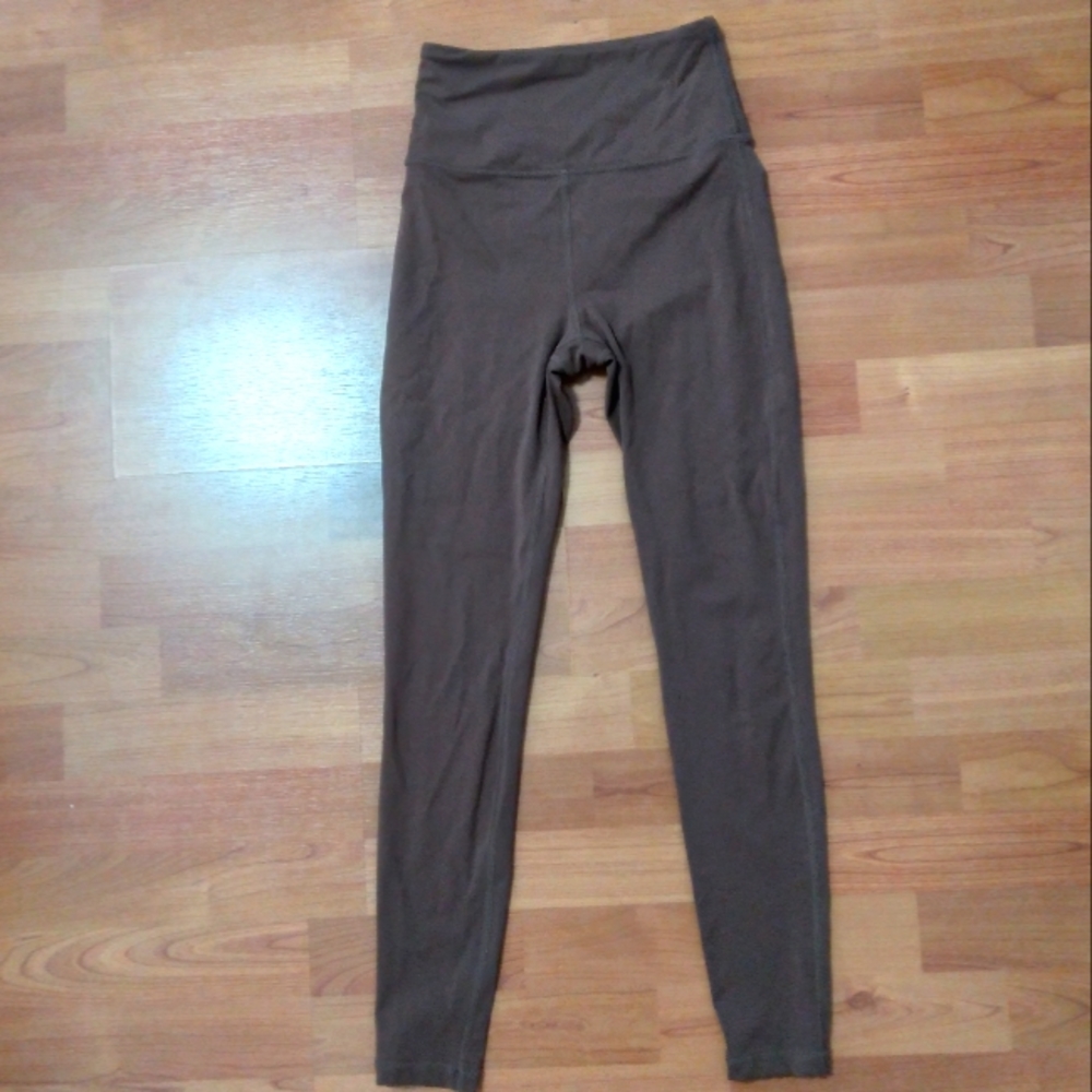 ՍՈLABELED HIGH WAISTED LEGGINGS‎